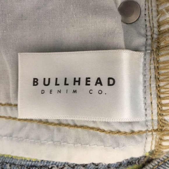 Bullhead Denim Co Low Rise Jean Shorts Womens Size 3 Embroidered Aztec - Picture 6 of 8